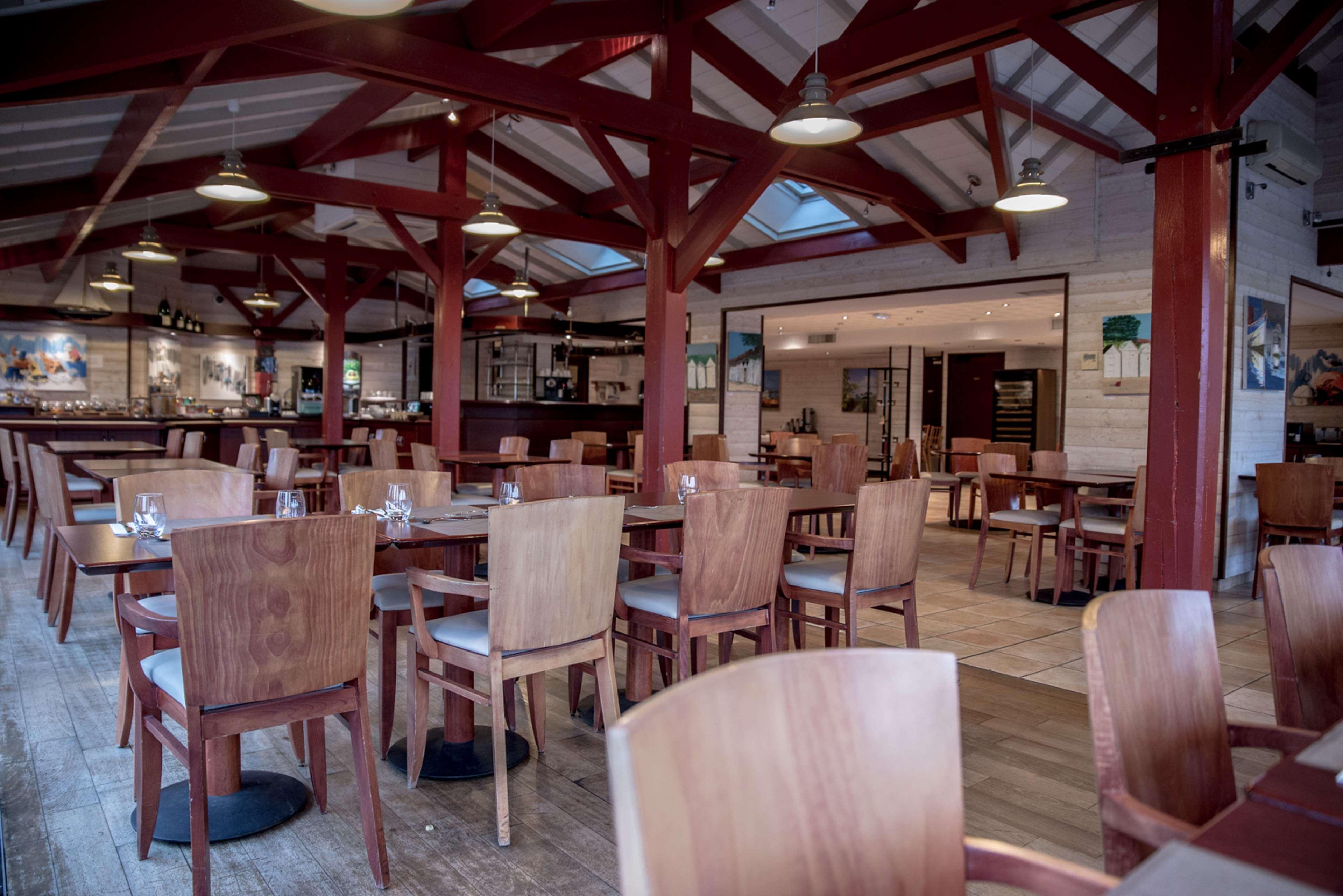 Kyriad Saint-Malo Dinard Ла-Ришарде Экстерьер фото